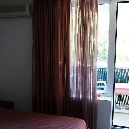 2-room In Sarafovo アパート *