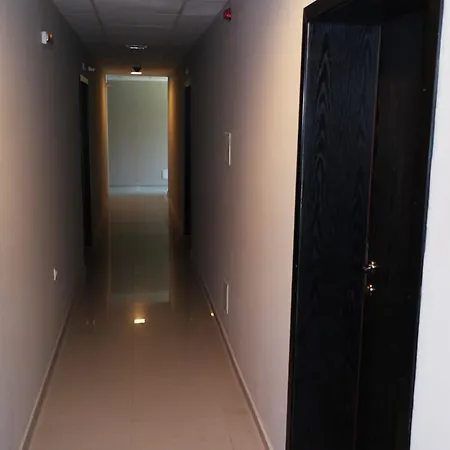 アパート 2-room In Sarafovo